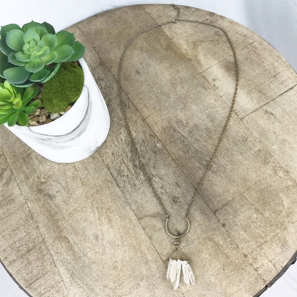 American Threads Jewelry - American Threads Crystal Stone Pendant Necklace✨